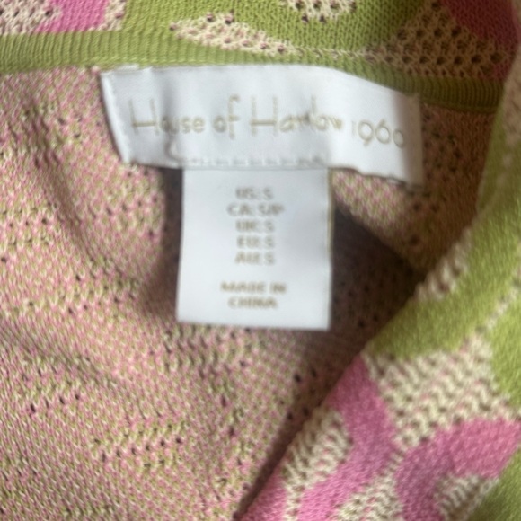 House of Harlow 1960 Wavy Print Short Sleeve Button Up Knit Top Small New! - Picture 2 of 8